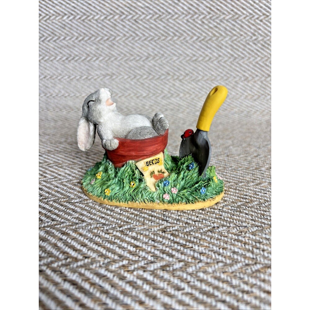 Charming Tails GARDENING BREAK Bunny Rabbit Silvestri Figurine Dean‎ Griff